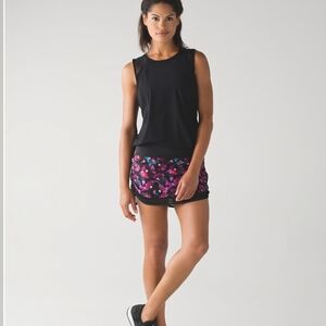 Lululemon Hotty Hot Skirt 11 Midnight Bloom Black Deep Fuscia Sz 10